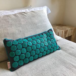 Spijkermat kussen mandala van Flowee